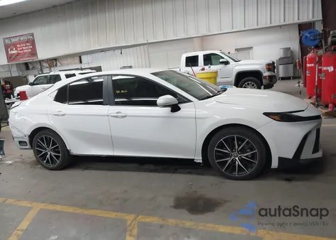 2025 Toyota Camry Se z USA, uszkodzony, nr VIN 4T1DAACK9SU003598